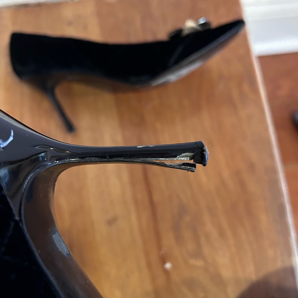 CHANEL Camellia Pearl Velour Black Quilted Heels Sz EU 42 - Picture 7 of 16